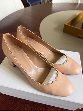 Chloe Nude Scalloped Leather Low Heel Pumps